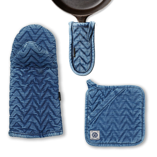 BUNDLE - STANDARD HERRINGBONE OVEN MITT, PAN HANDLE HOLDER AND HERRINGBONE TRIVET/POT HOLDER