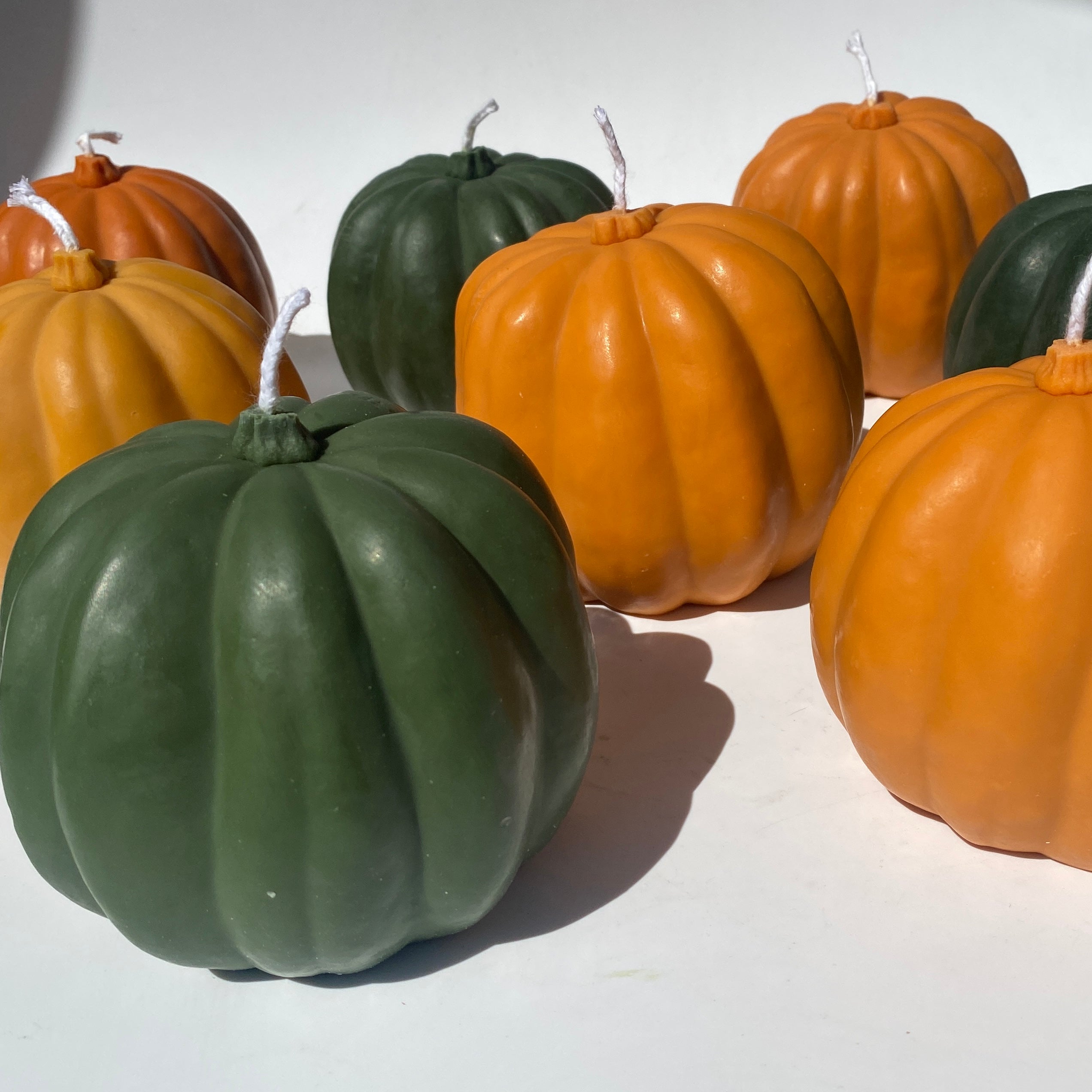 Pumpkin Candle - Thumbnail 4