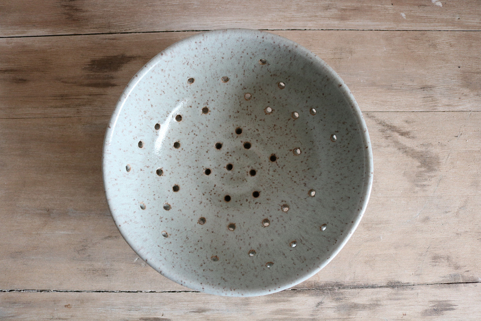 Berry Bowl - Knife Shift