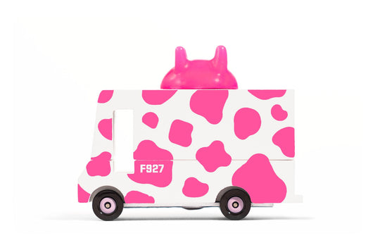 Strawberry Moo - Knife Shift