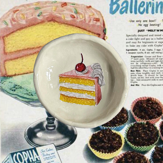 Yellow Cake Dish - Knife Shift