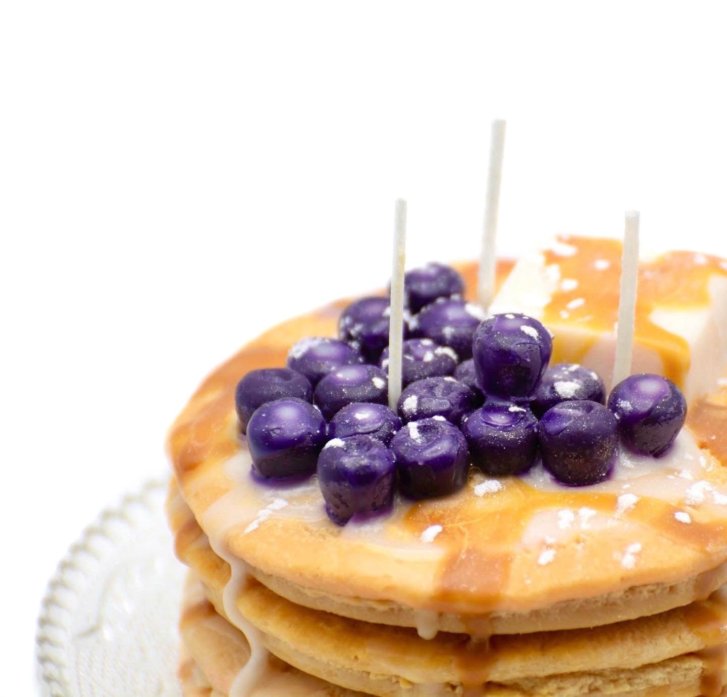 Classic Stack Pancake Candle - Thumbnail 3