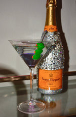 FAUX DIRTY MARTINI DECOR - Knife Shift