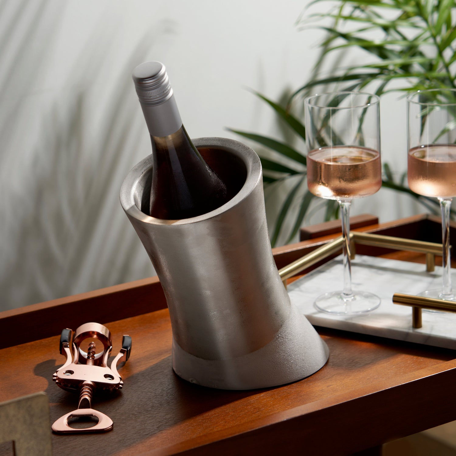 Convex Bottle Chiller - Knife Shift