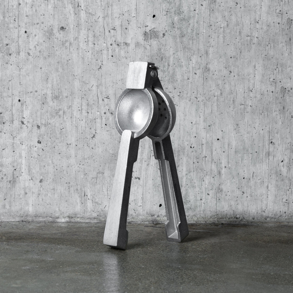 Professional Aluminum Citrus Juicer - Knife Shift