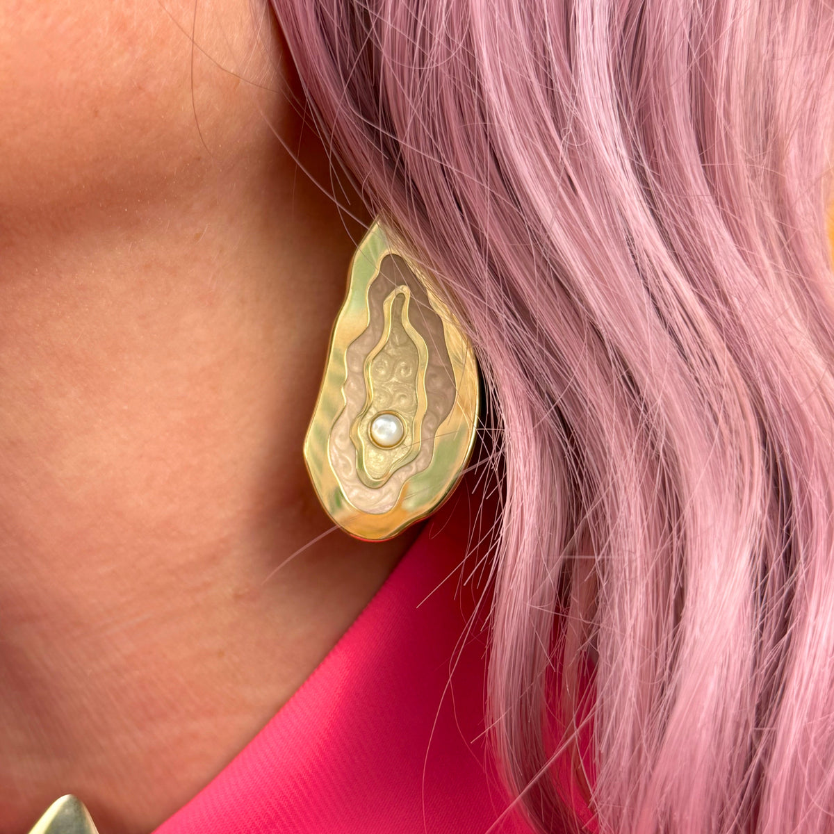 Oyster Earrings - Knife Shift