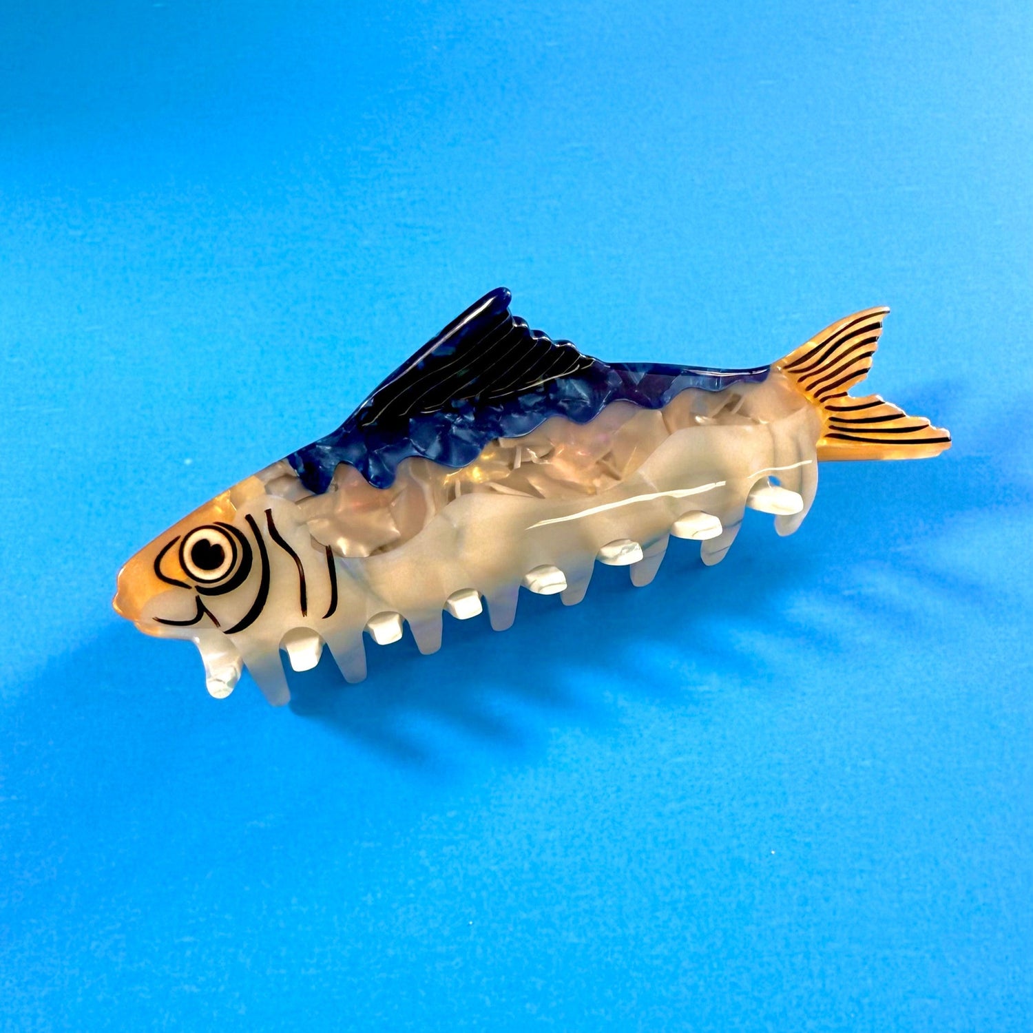 Sardine Hair Claw - Knife Shift