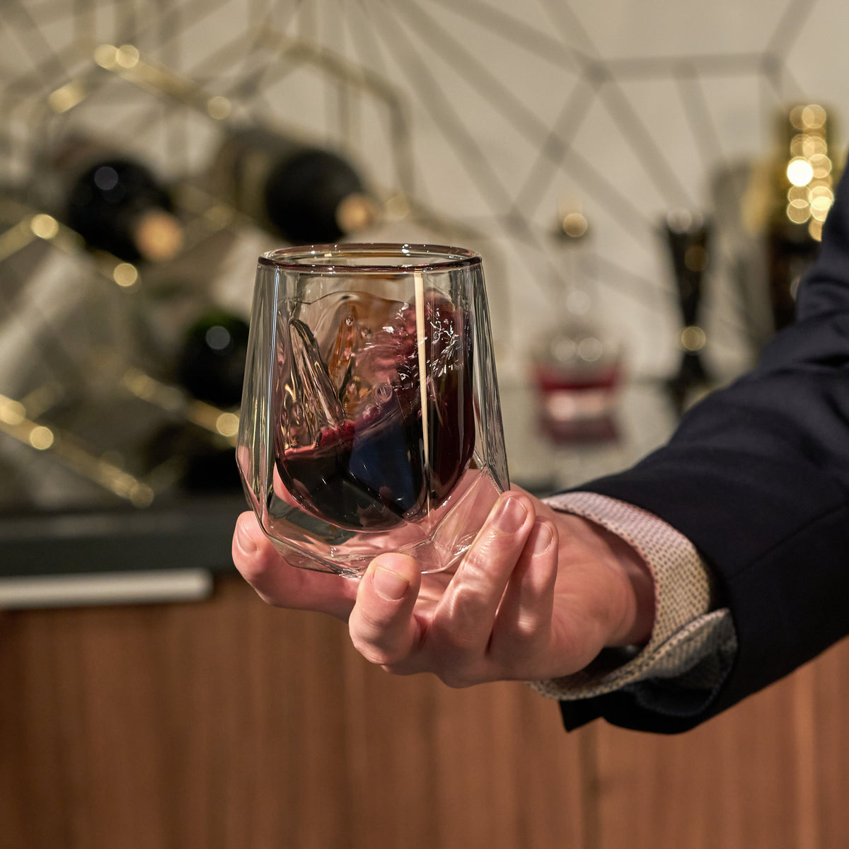 Alchemi Aerating Wine Tasting Glass - Knife Shift