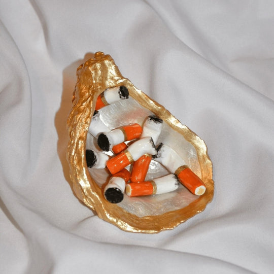 OYSTER SHELL CIGARETTE SCULPTURE - Knife Shift