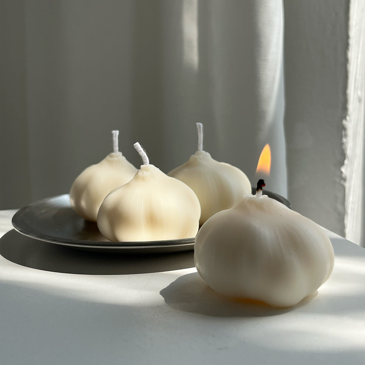 Garlic Candle - Knife Shift