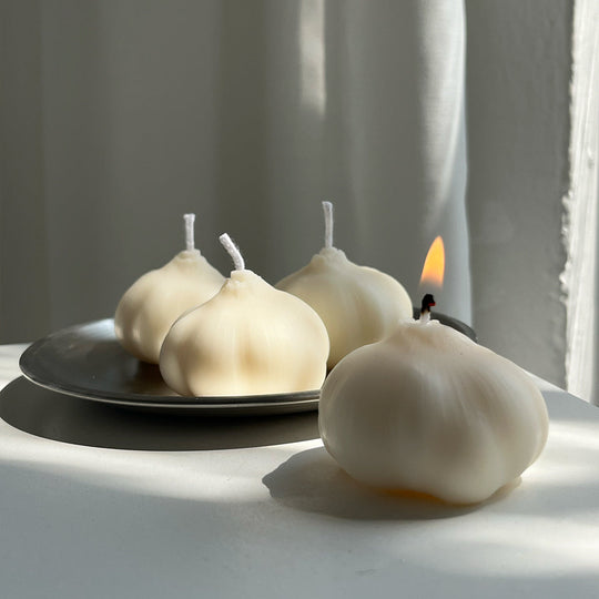Garlic Candle - Knife Shift