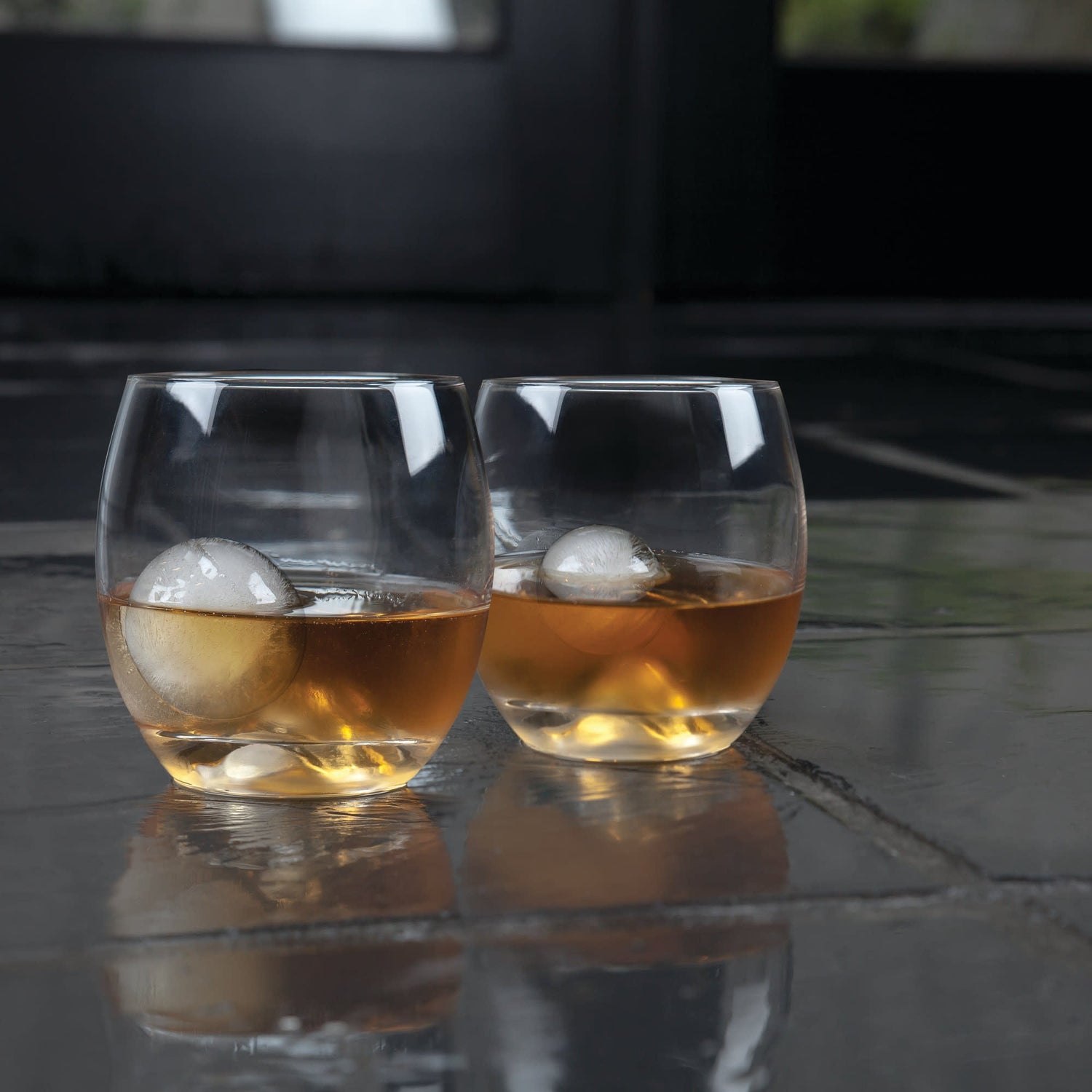 4-Piece Ice Sphere Mold and Crystal Tumbler Set - Knife Shift